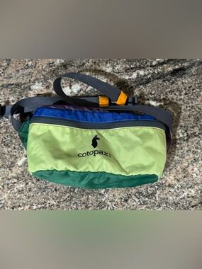 Cotopaxi 3L Del Dia Fanny Pack Crossbody Adjustable ,green lime royal blue